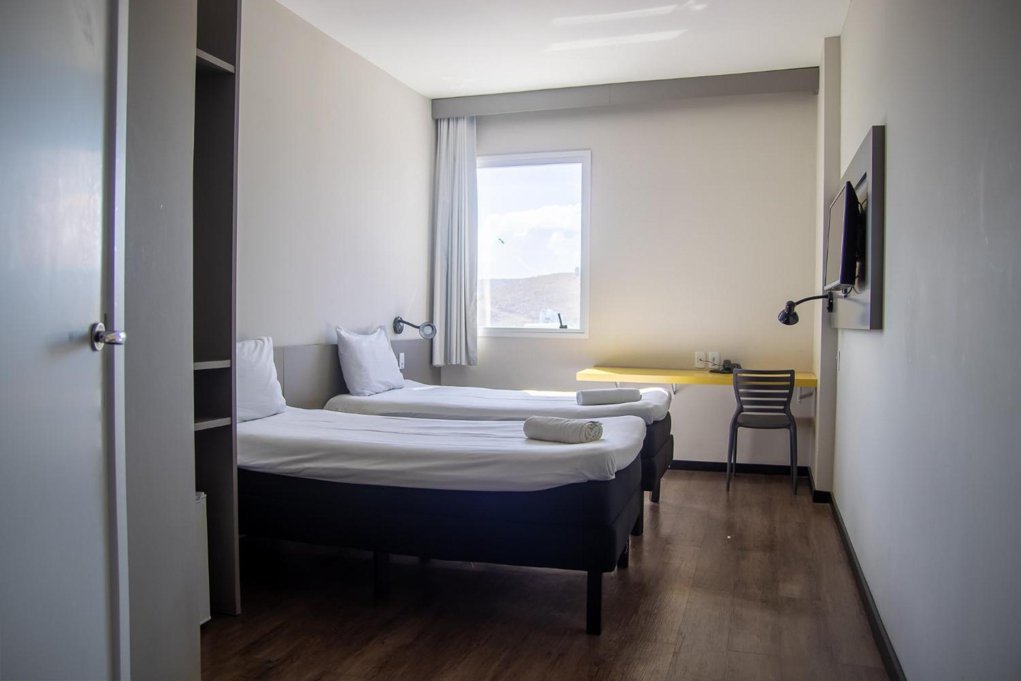 Ibis Styles Tres Rios Hotel Екстериор снимка