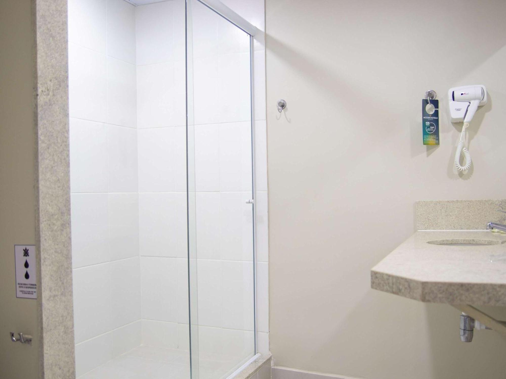 Ibis Styles Tres Rios Hotel Екстериор снимка