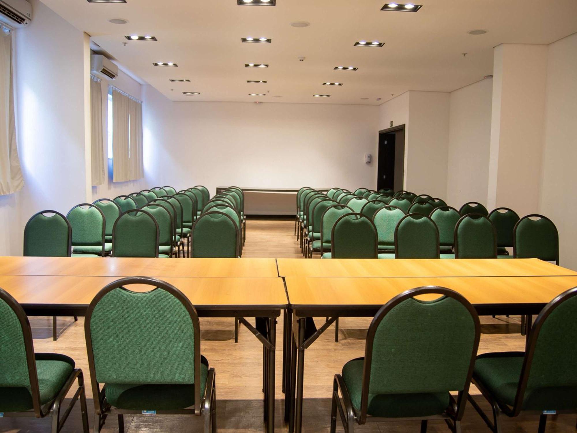 Ibis Styles Tres Rios Hotel Екстериор снимка